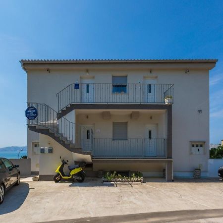 Apartments Lavarin Novi Vinodolski Exterior foto