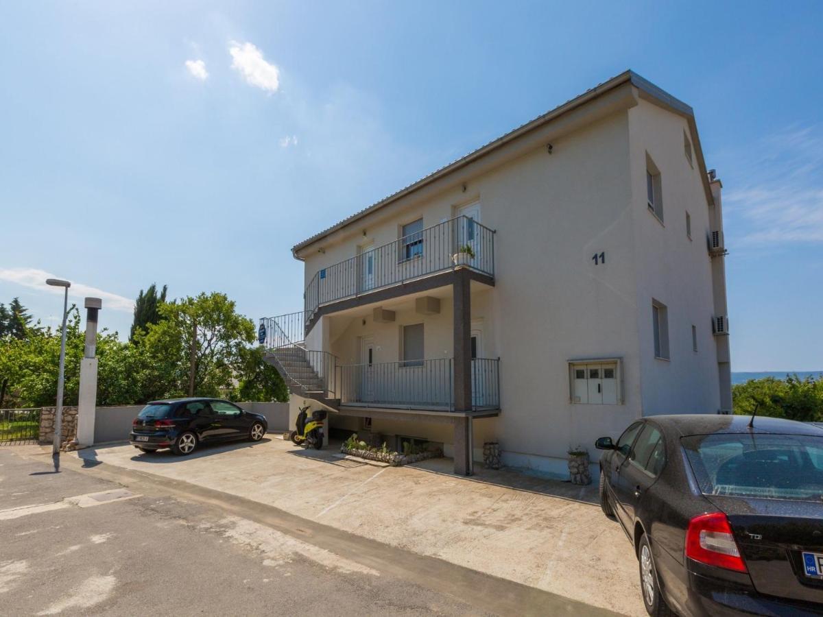 Apartments Lavarin Novi Vinodolski Exterior foto