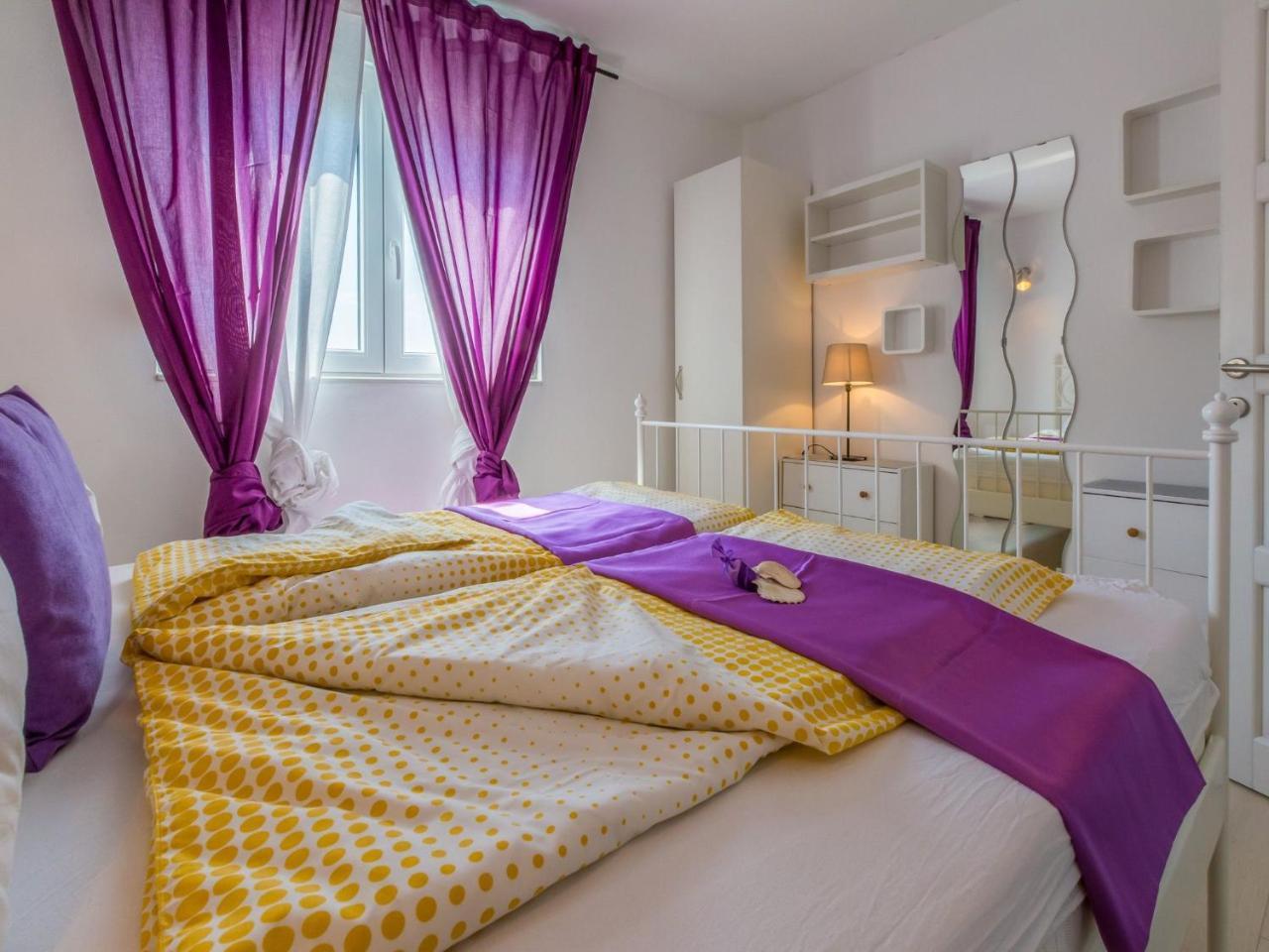 Apartments Lavarin Novi Vinodolski Exterior foto